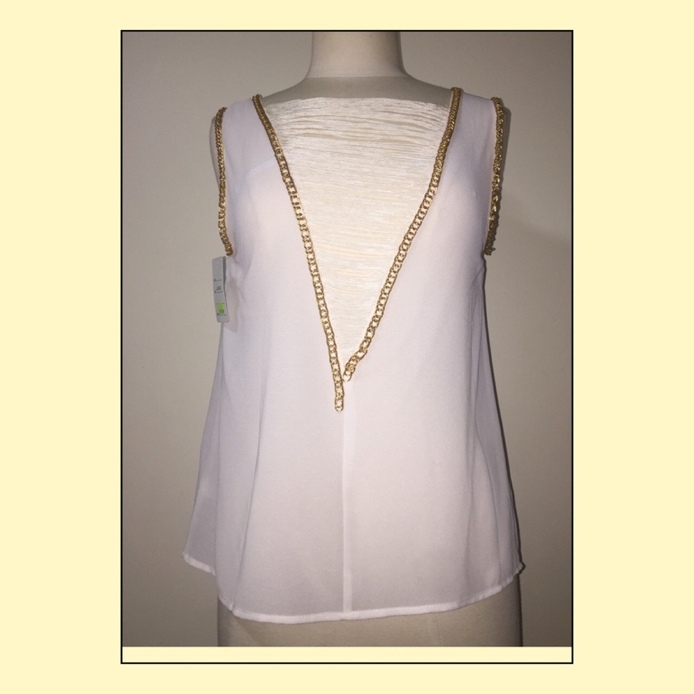🌼💐🌼 WHITE CHAIN EMBELLISHED TOP Sz L NWT💕💐🌼